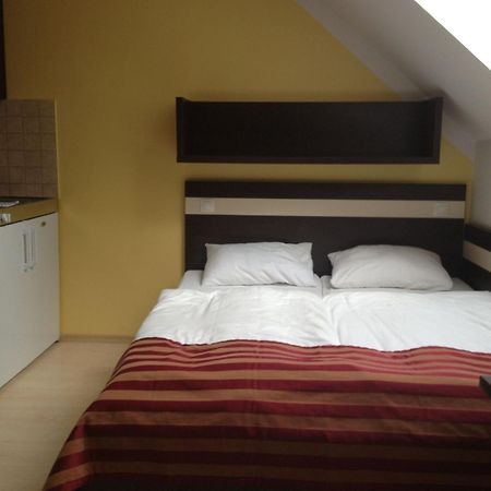 Apartman Nellinka Bešeňová Екстериор снимка