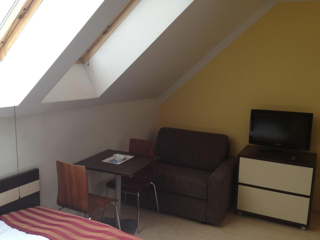 Apartman Nellinka Bešeňová Екстериор снимка