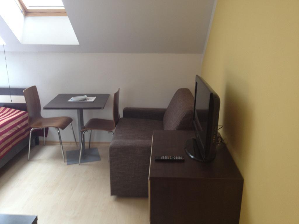 Apartman Nellinka Bešeňová Екстериор снимка
